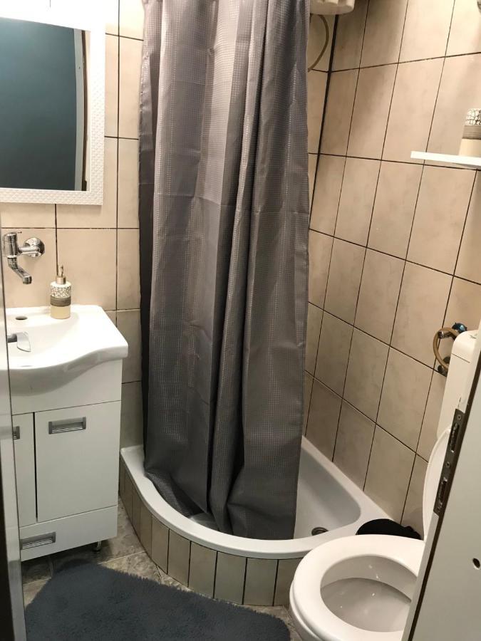 Apartman Studio Pavle I Petra Сремски-Карловци Экстерьер фото